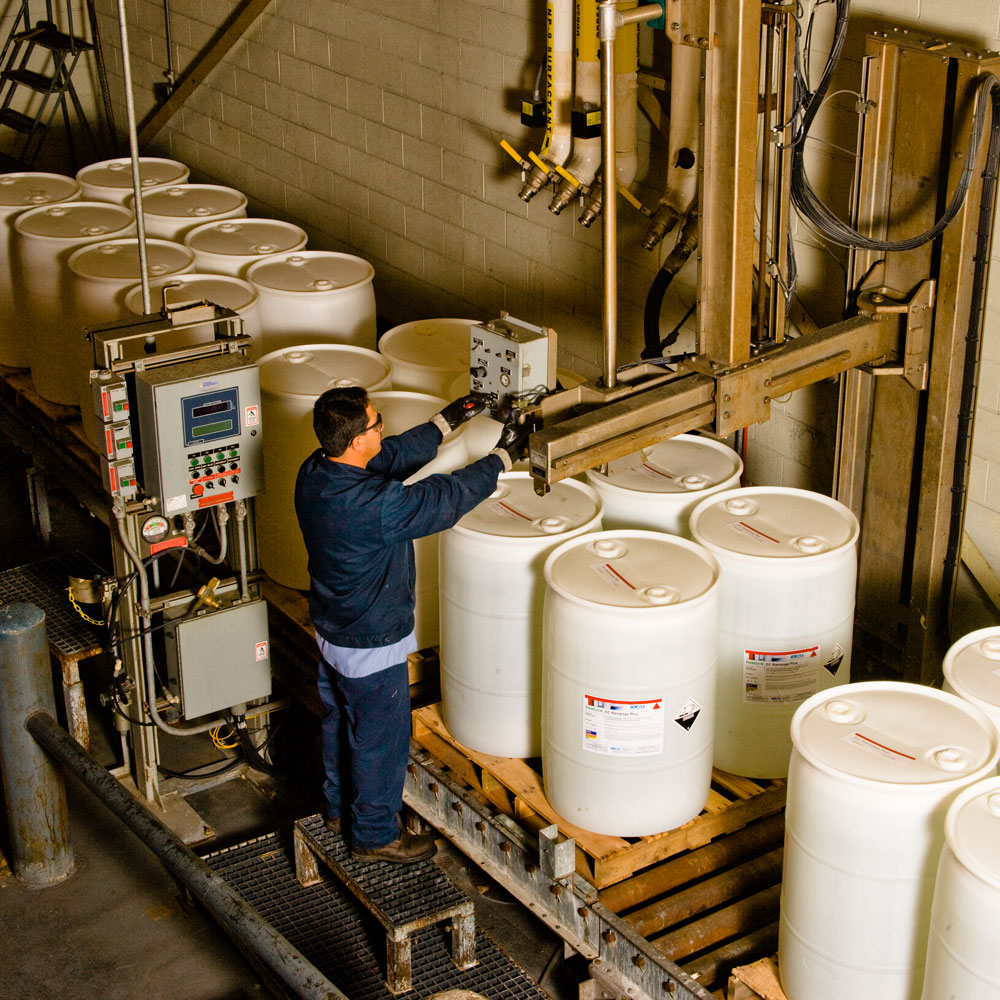 Various Chemical Distribution Containers